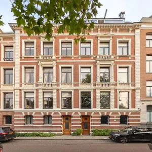 https://park-mansion-centre.zandvoort-hotels.com